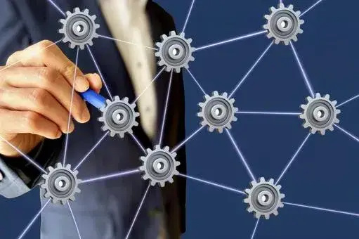 キャリアの「掛け合わせ」による市場価値の最大化